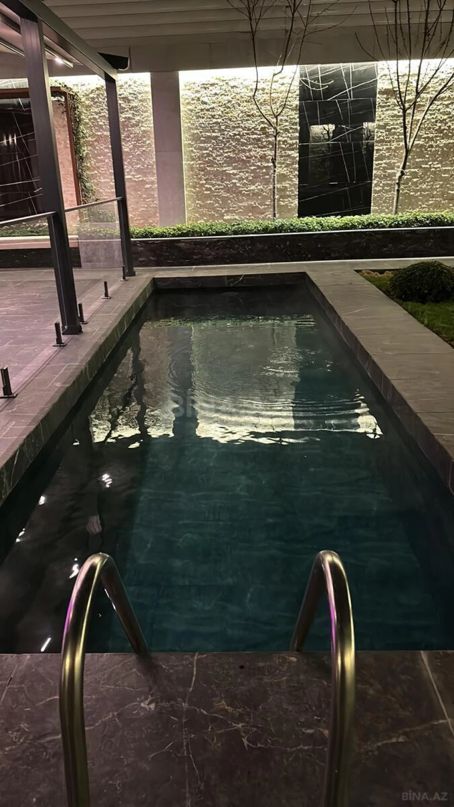 Kirayə verilir 4 otaqlı həyət evi 250 m²