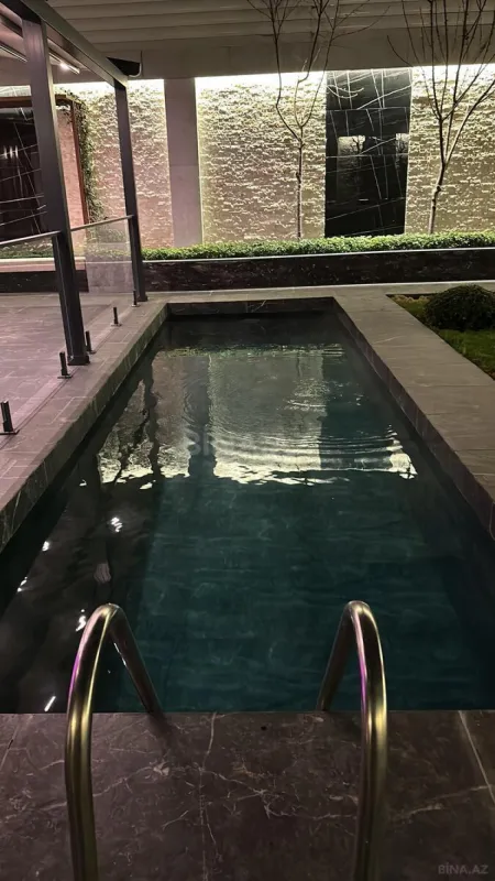 Kirayə verilir 4 otaqlı həyət evi 250 m²