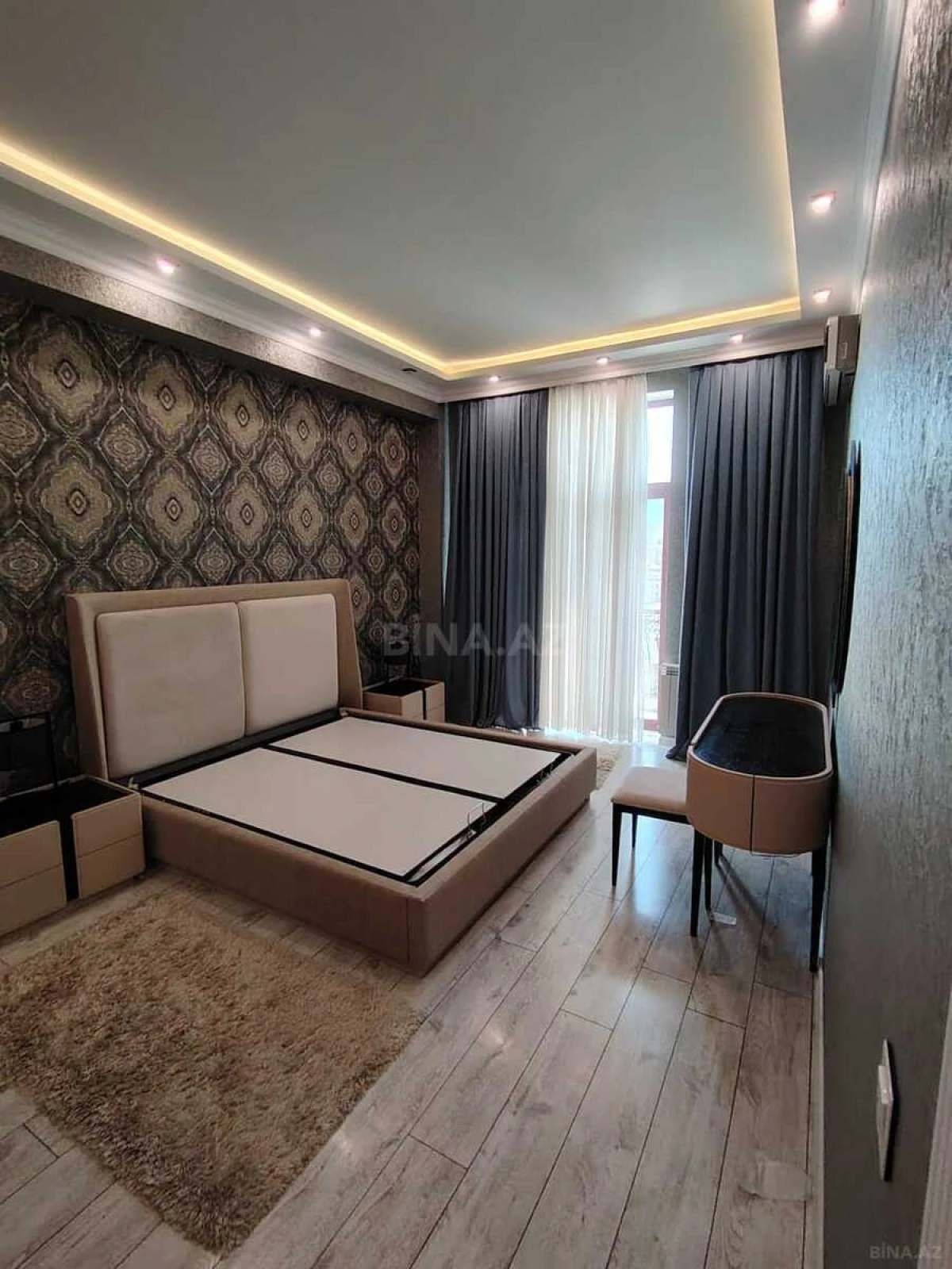 Kirayə verilir 2 otaqlı mənzil 85 m²
