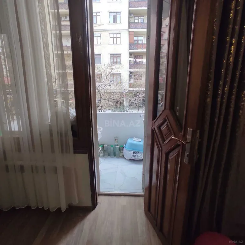 Satılır 3 otaqlı mənzil 91 m²