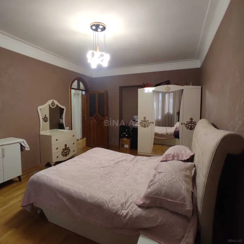 Satılır 3 otaqlı mənzil 91 m²