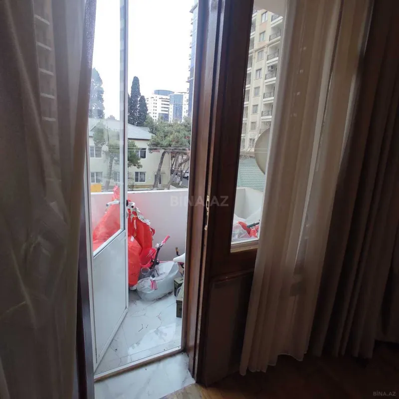 Satılır 3 otaqlı mənzil 91 m²