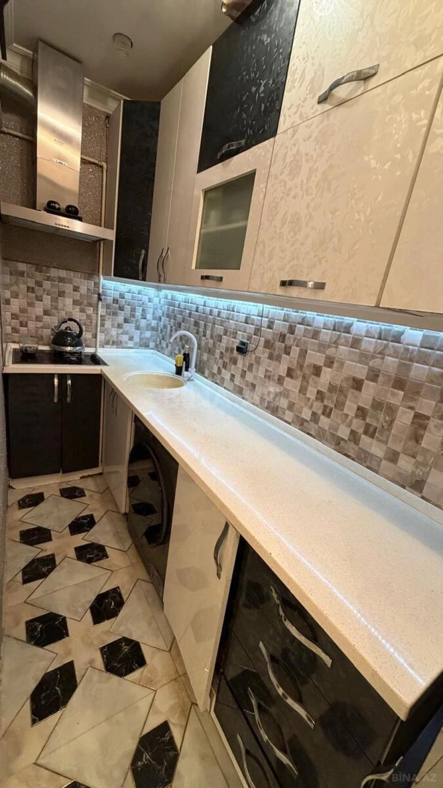 Satılır 3 otaqlı mənzil 65 m²