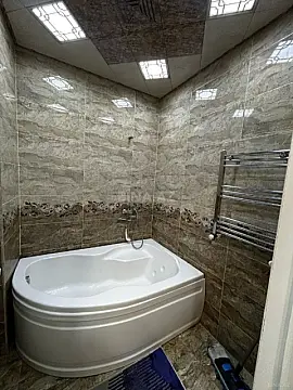 Kirayə verilir 2 otaqlı mənzil 80 m²