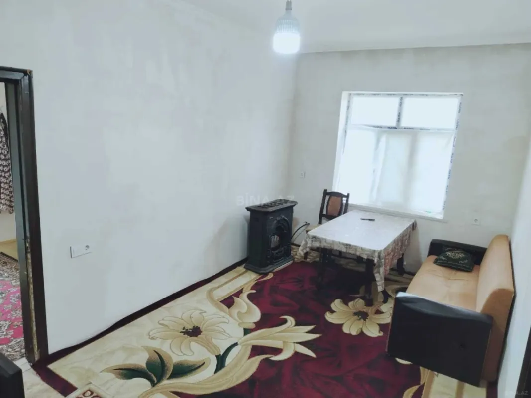 Satılır 4 otaqlı mənzil 110 m²