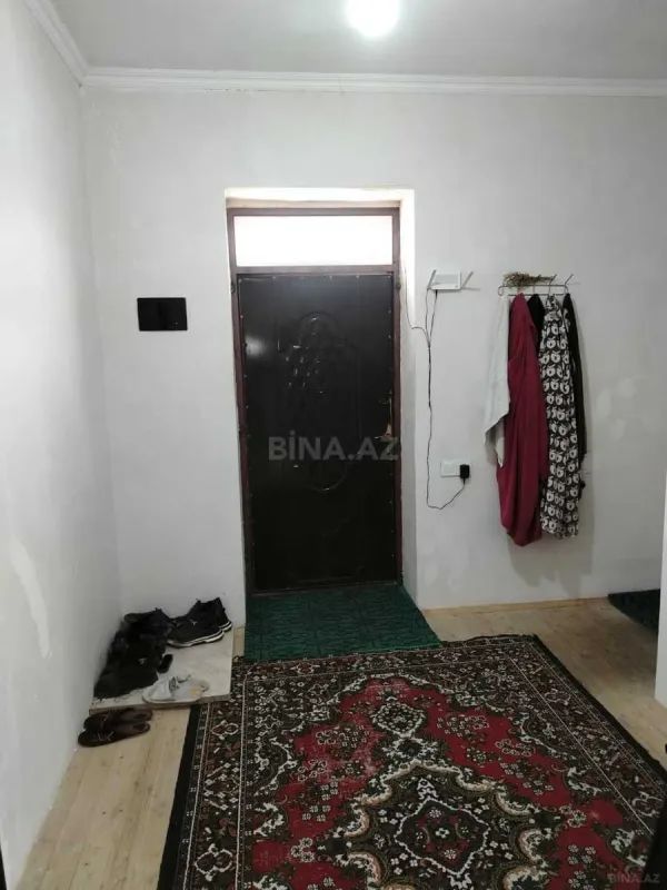 Satılır 4 otaqlı mənzil 110 m²