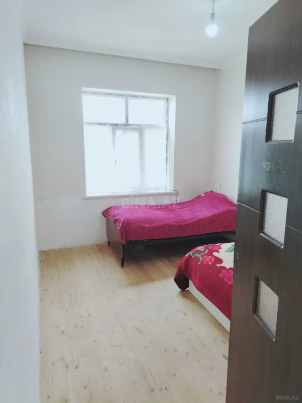 Satılır 4 otaqlı mənzil 110 m²