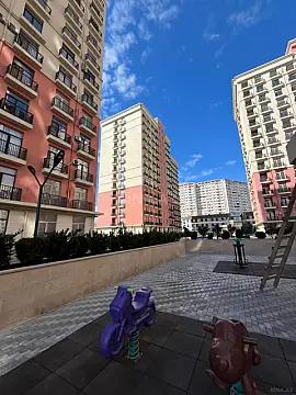 Satılır 2 otaqlı mənzil 57 m²
