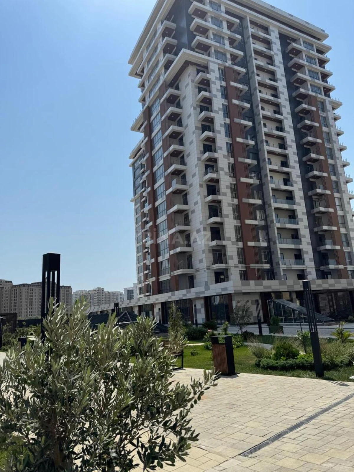 Satılır 2 otaqlı mənzil 97.4 m²
