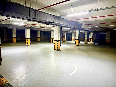 Satılır 3 otaqlı mənzil 118 m²