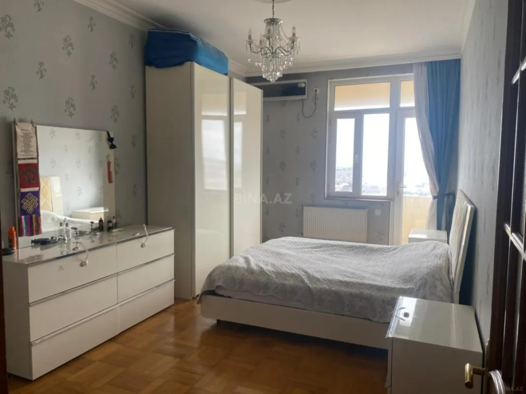 Kirayə verilir 3 otaqlı mənzil 125 m²