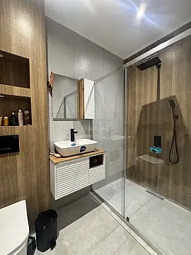 Satılır 2 otaqlı mənzil 57 m²