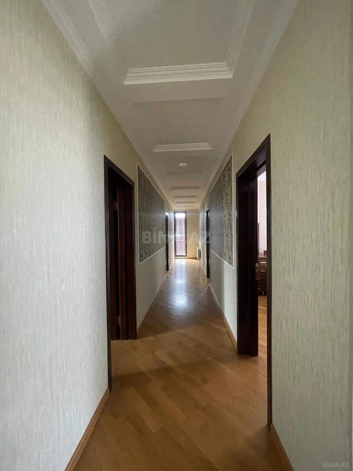 Kirayə verilir 5 otaqlı həyət evi 450 m²