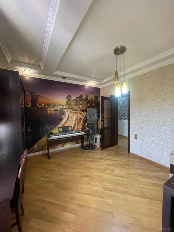 Kirayə verilir 5 otaqlı həyət evi 450 m²