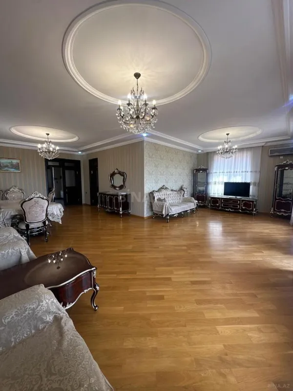 Kirayə verilir 5 otaqlı həyət evi 450 m²