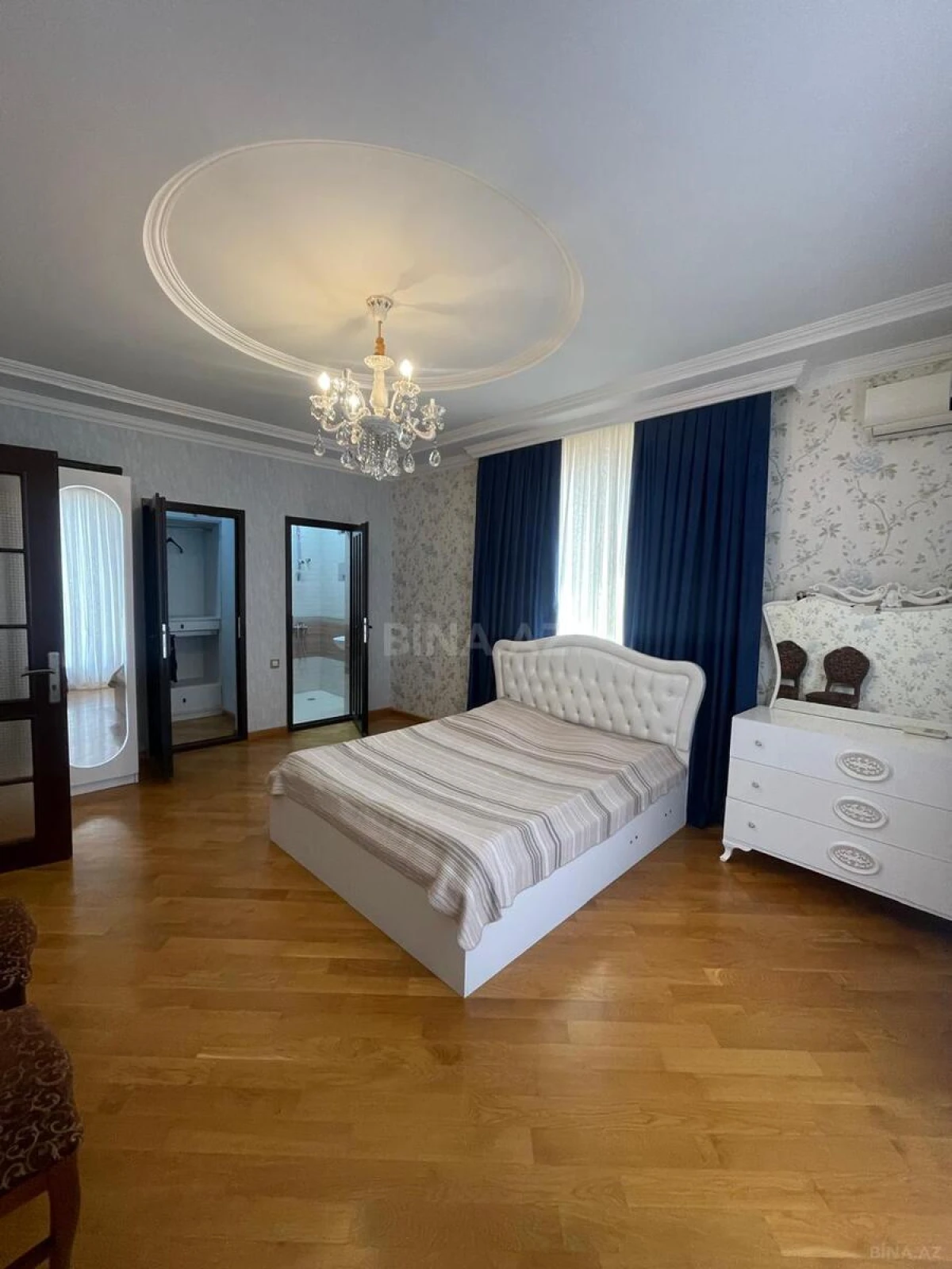 Kirayə verilir 5 otaqlı həyət evi 450 m²