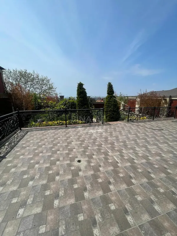 Kirayə verilir 5 otaqlı həyət evi 450 m²
