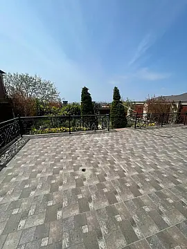 Kirayə verilir 5 otaqlı həyət evi 450 m²