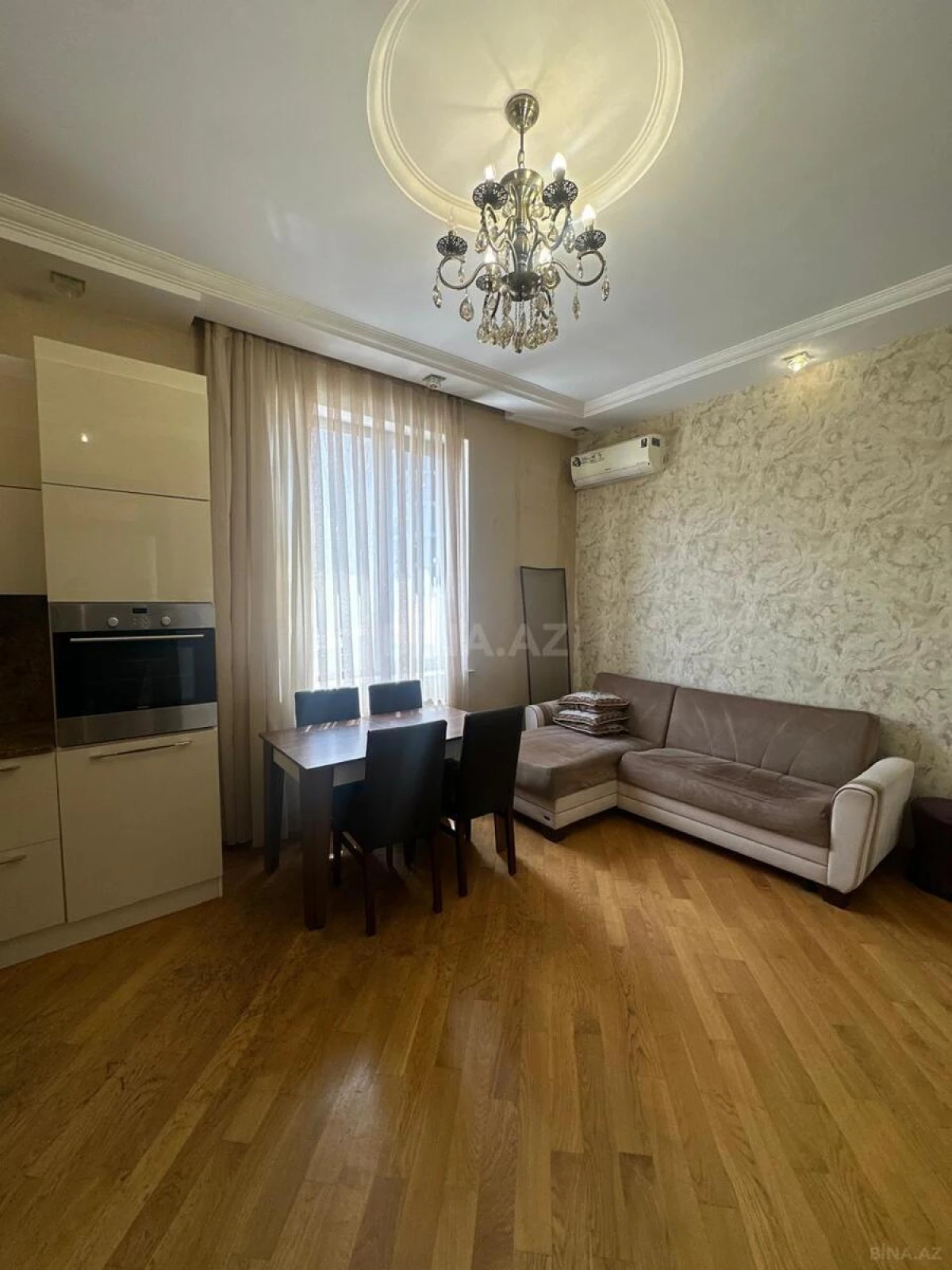 Kirayə verilir 5 otaqlı həyət evi 450 m²