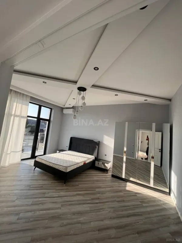 Kirayə verilir 5 otaqlı həyət evi 250 m²
