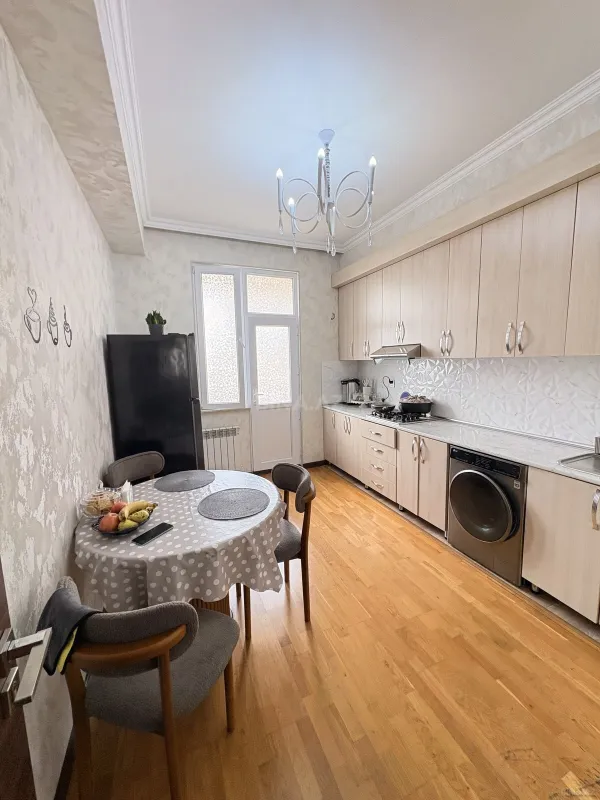 Satılır 2 otaqlı mənzil 70 m²