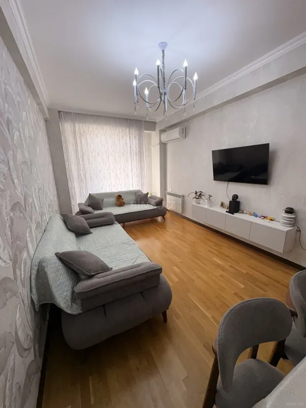 Satılır 2 otaqlı mənzil 70 m²
