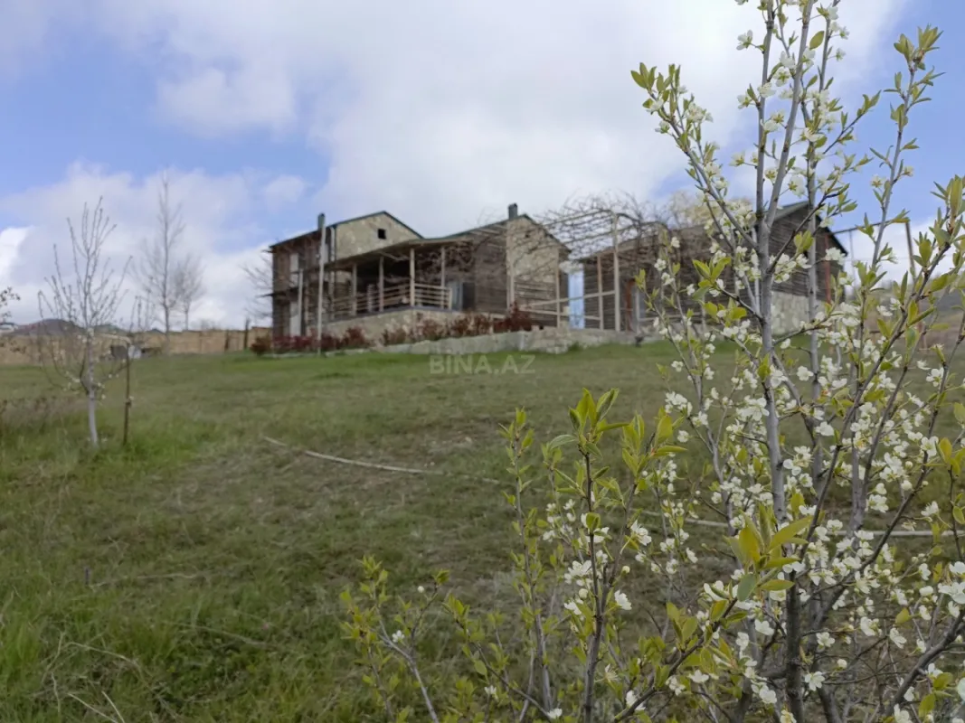 Kirayə verilir 4 otaqlı həyət evi 175 m²