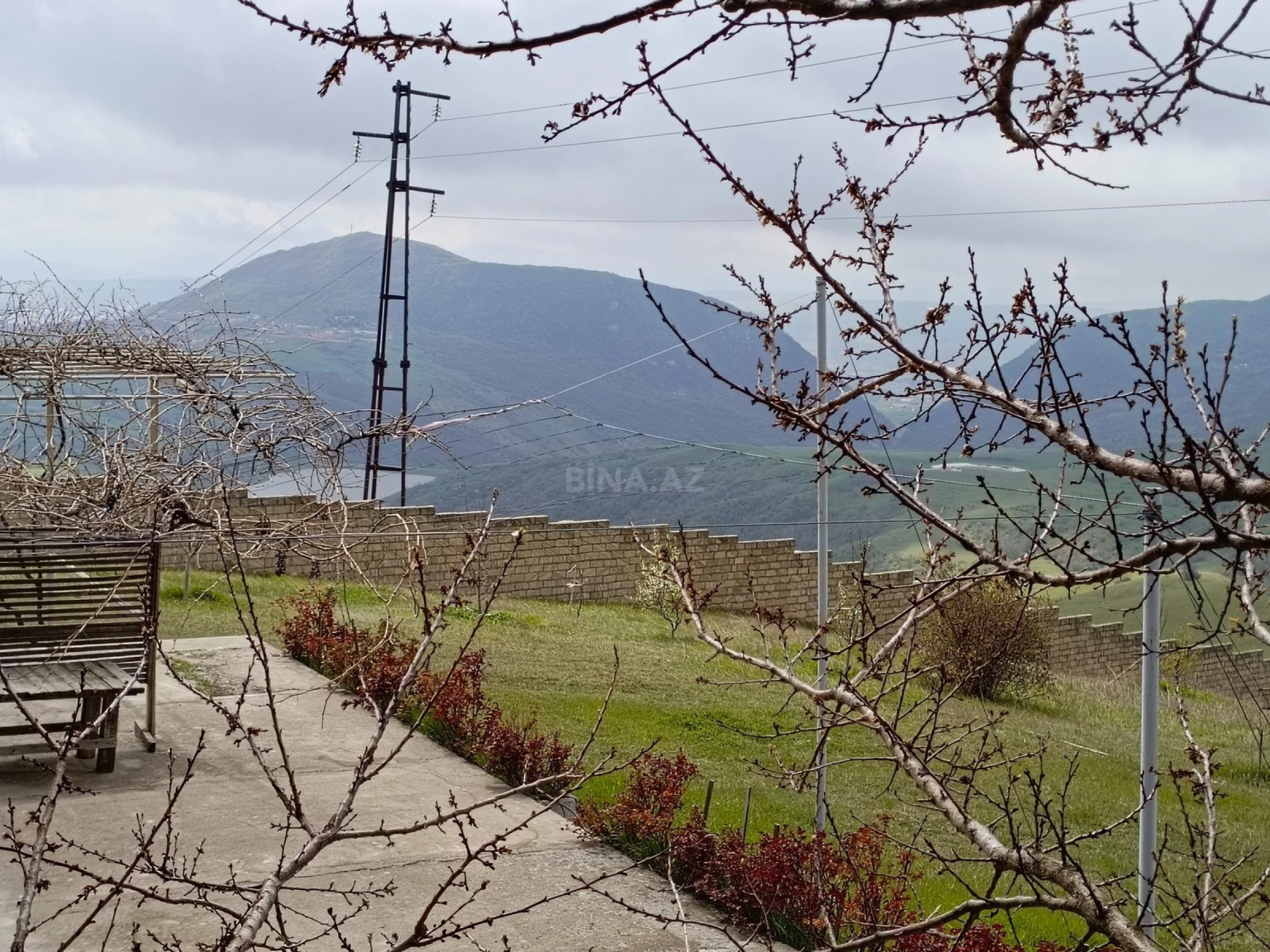 Kirayə verilir 4 otaqlı həyət evi 175 m²