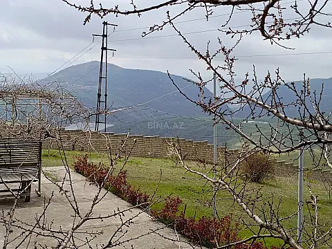 Kirayə verilir 4 otaqlı həyət evi 175 m²