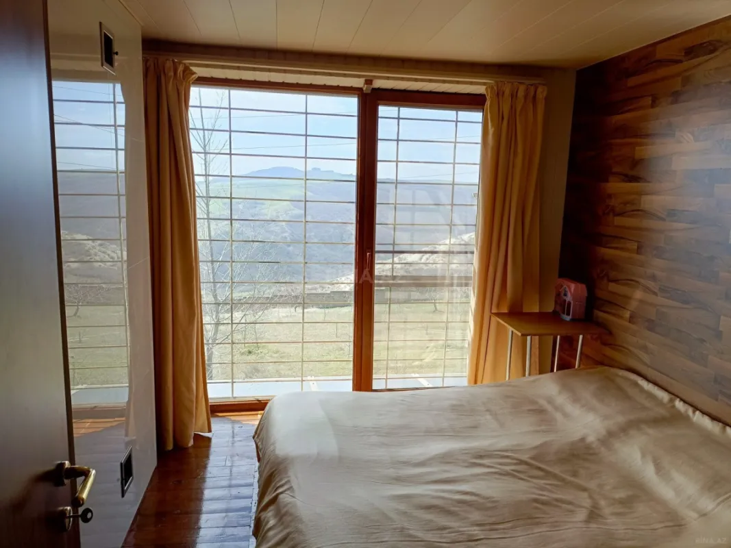 Kirayə verilir 4 otaqlı həyət evi 175 m²