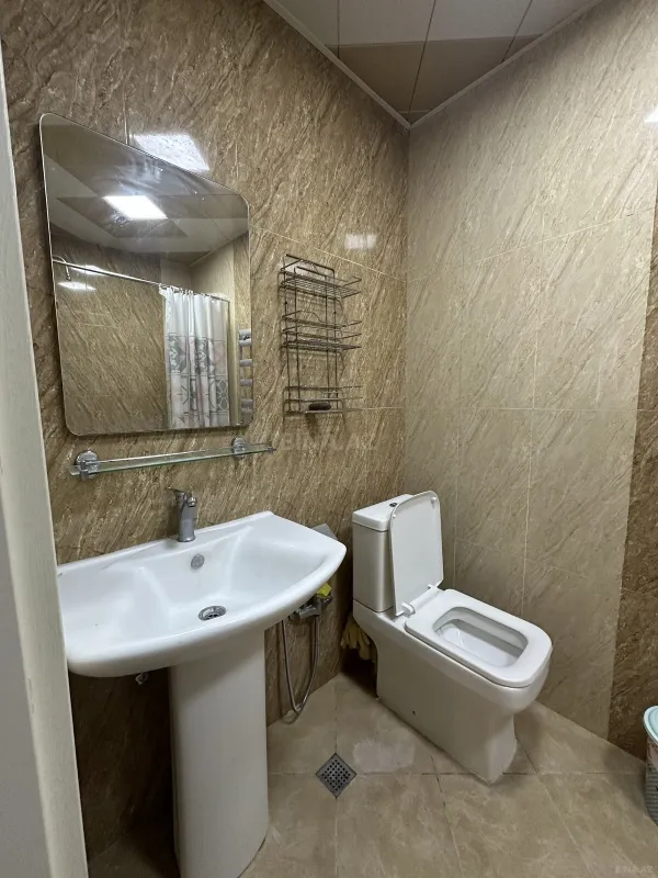 Kirayə verilir 2 otaqlı mənzil 60 m²