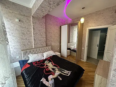 Kirayə verilir 2 otaqlı mənzil 60 m²