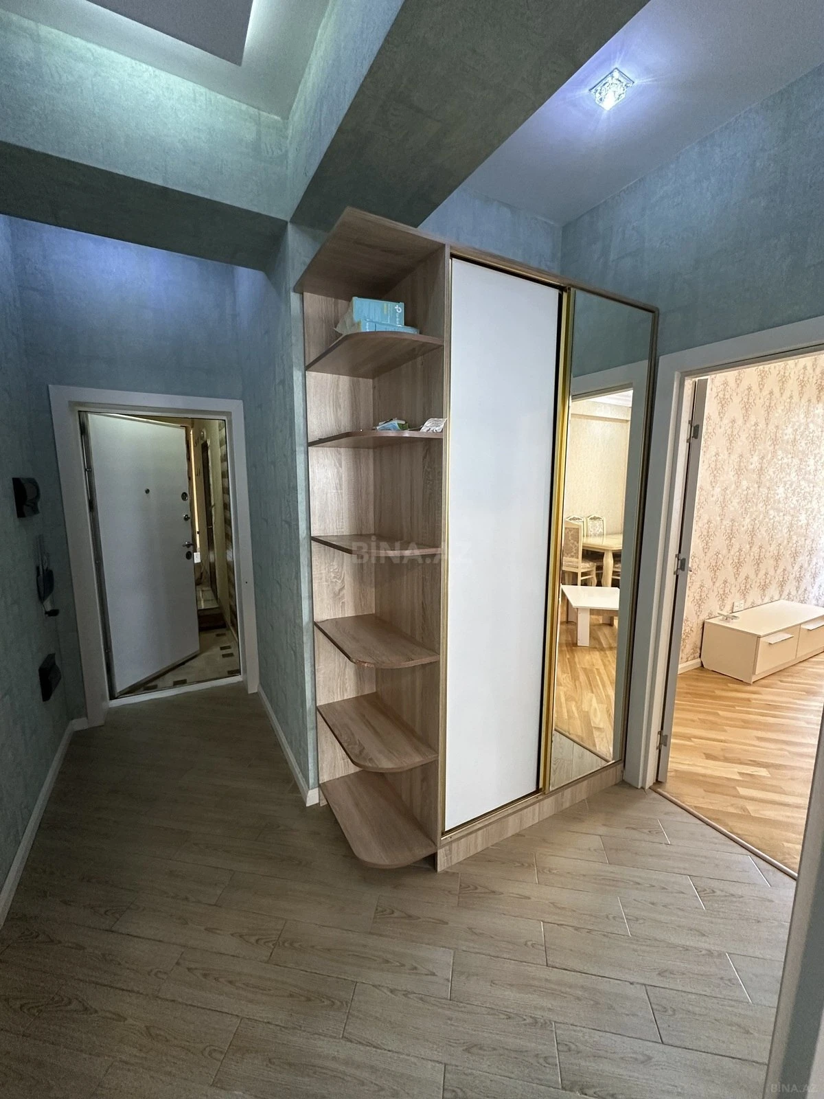 Kirayə verilir 2 otaqlı mənzil 60 m²