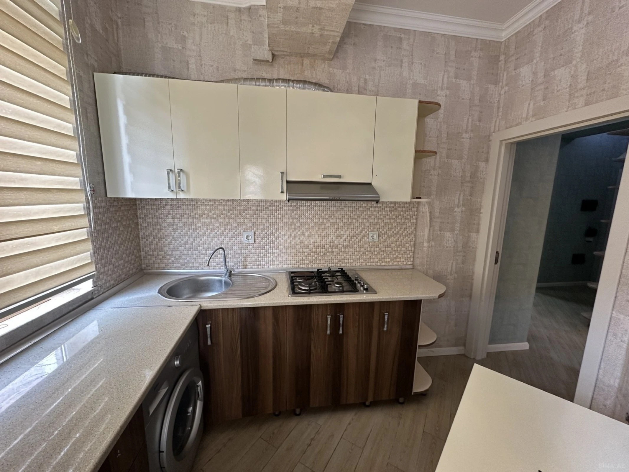 Kirayə verilir 2 otaqlı mənzil 60 m²
