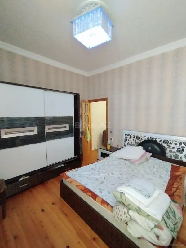 Satılır 2 otaqlı mənzil 80 m²