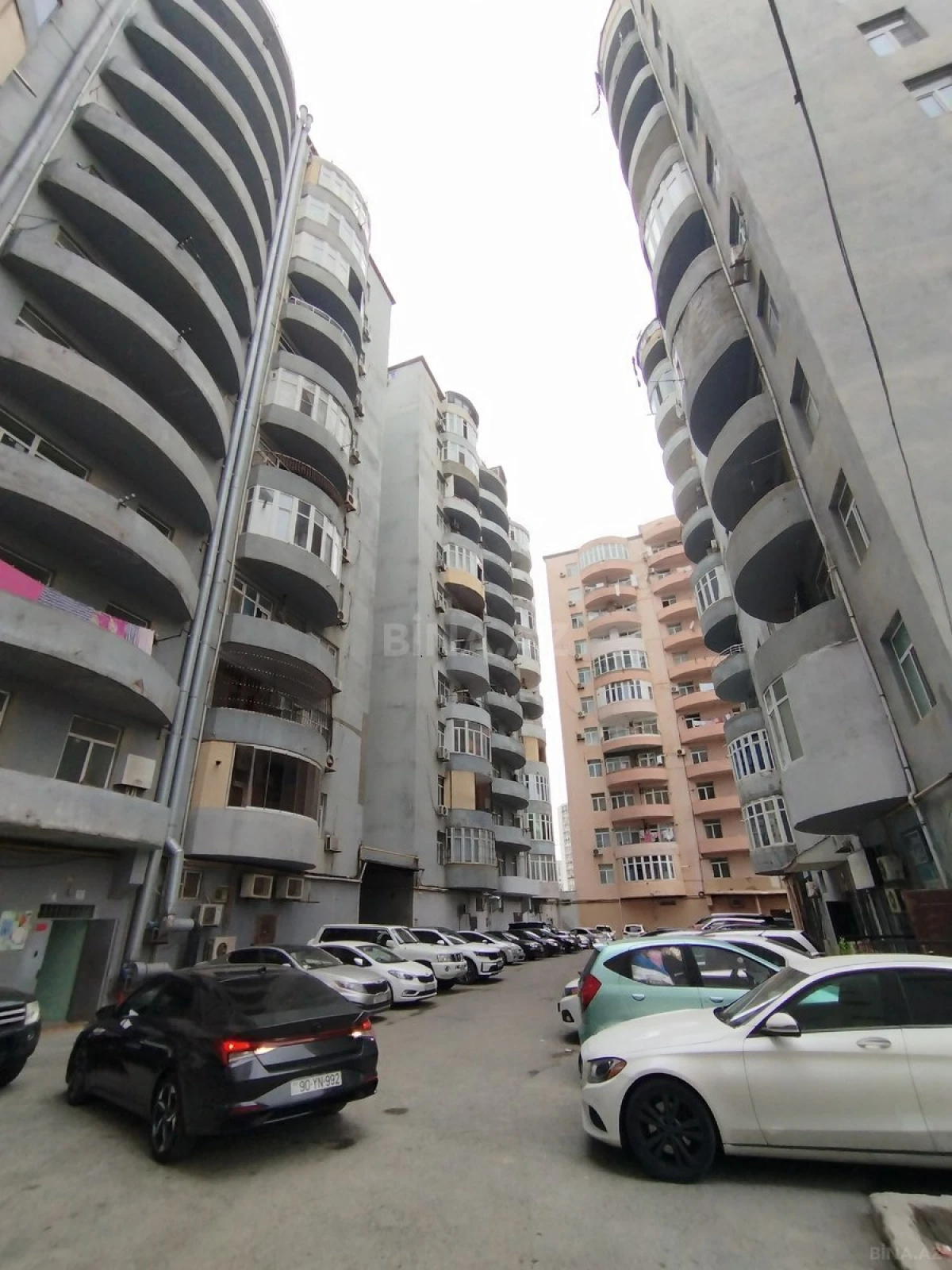 Satılır 2 otaqlı mənzil 80 m²