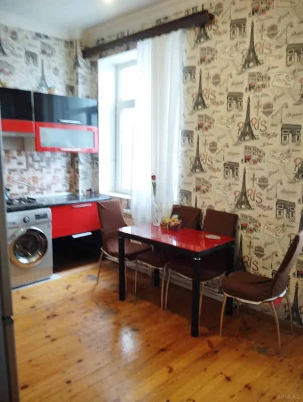 Satılır 2 otaqlı mənzil 80 m²