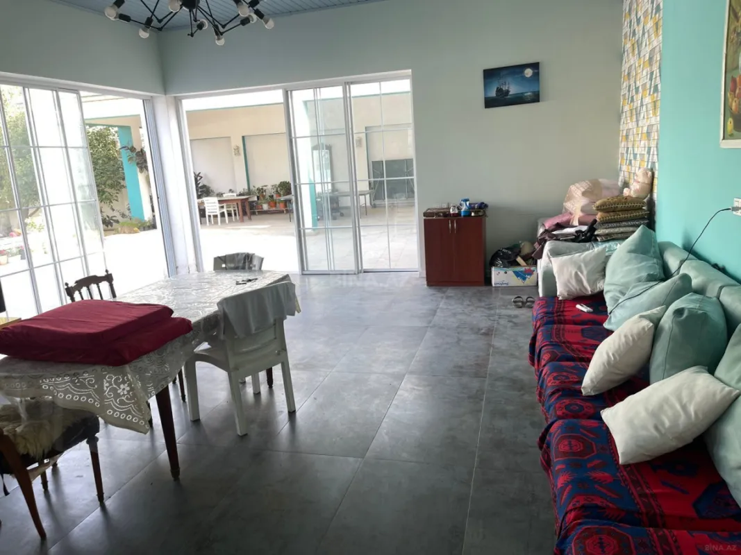 Kirayə verilir 4 otaqlı həyət evi 200 m²