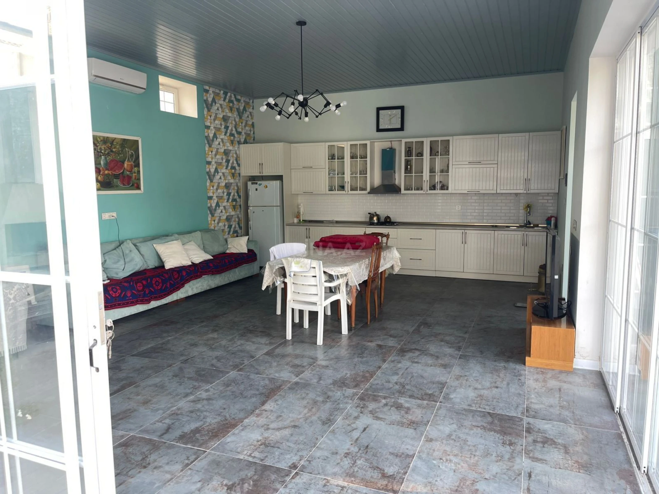 Kirayə verilir 4 otaqlı həyət evi 200 m²