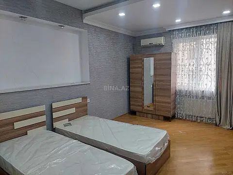 Satılır 3 otaqlı mənzil 150 m²