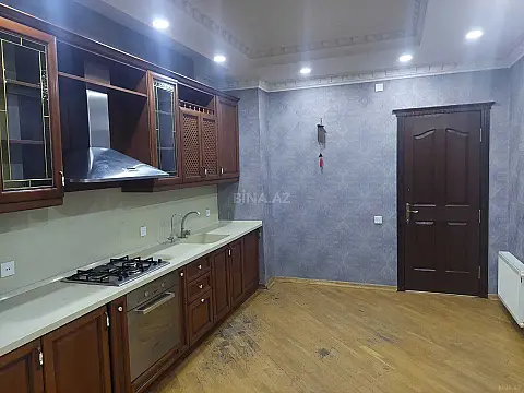 Satılır 3 otaqlı mənzil 150 m²