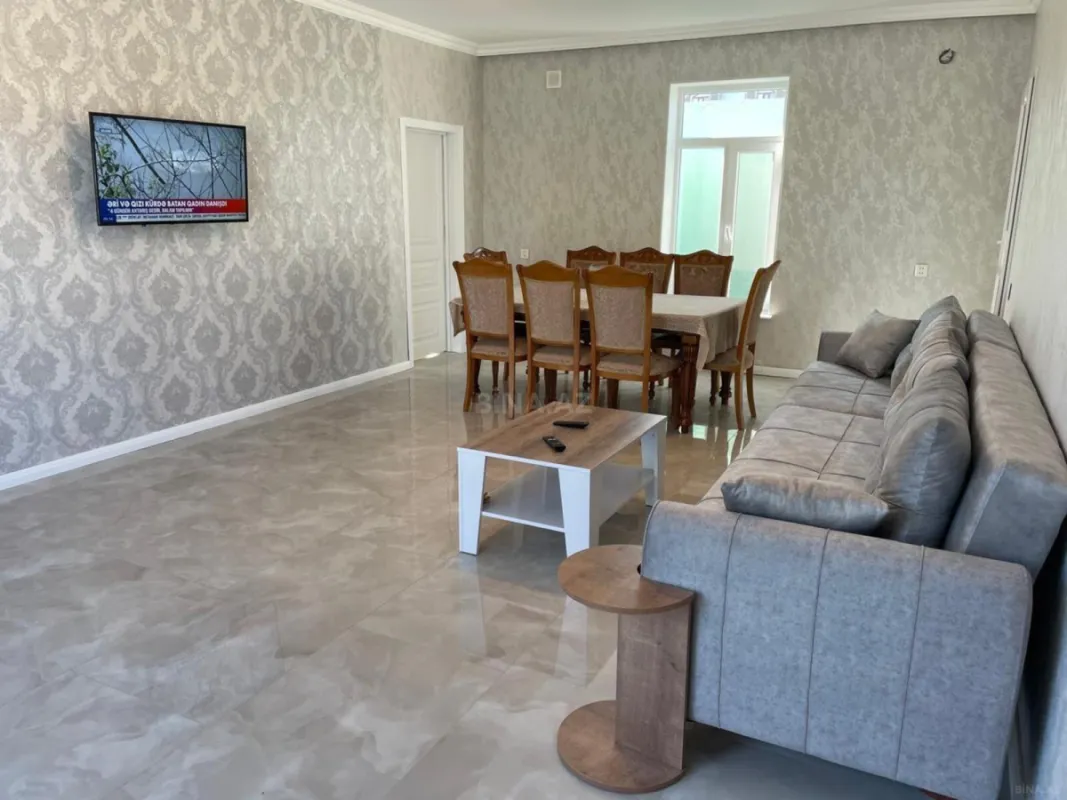 Kirayə verilir 4 otaqlı həyət evi 210 m²