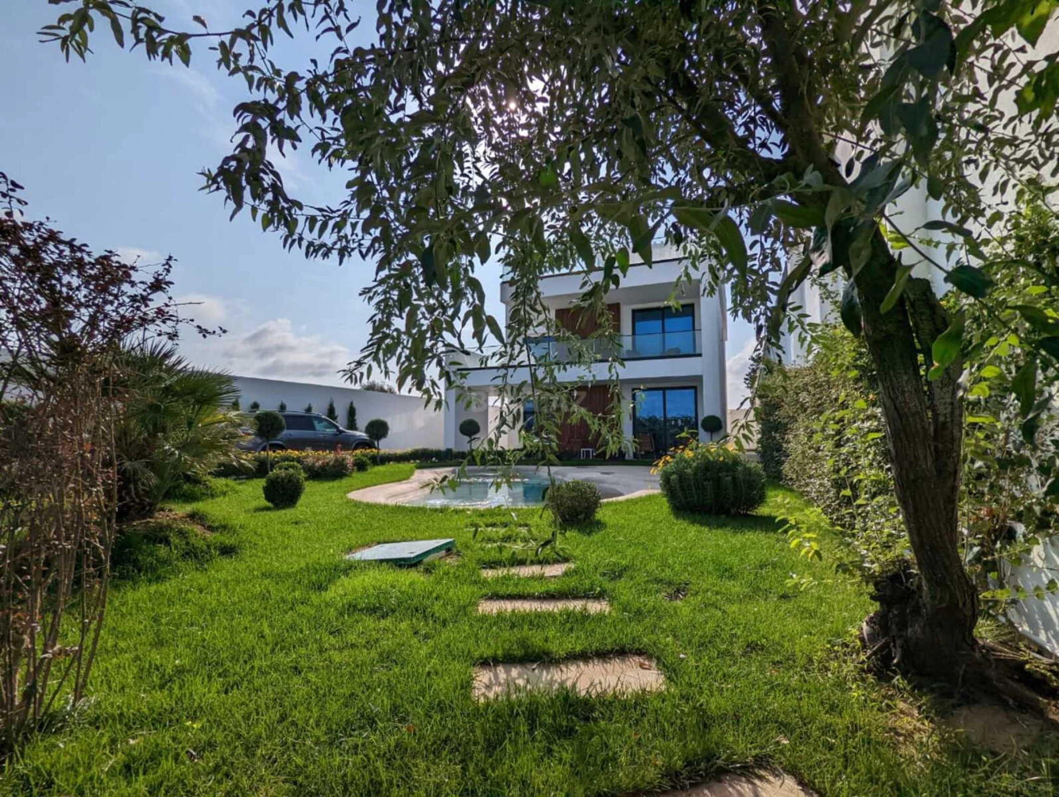 Kirayə verilir 5 otaqlı həyət evi 350 m²