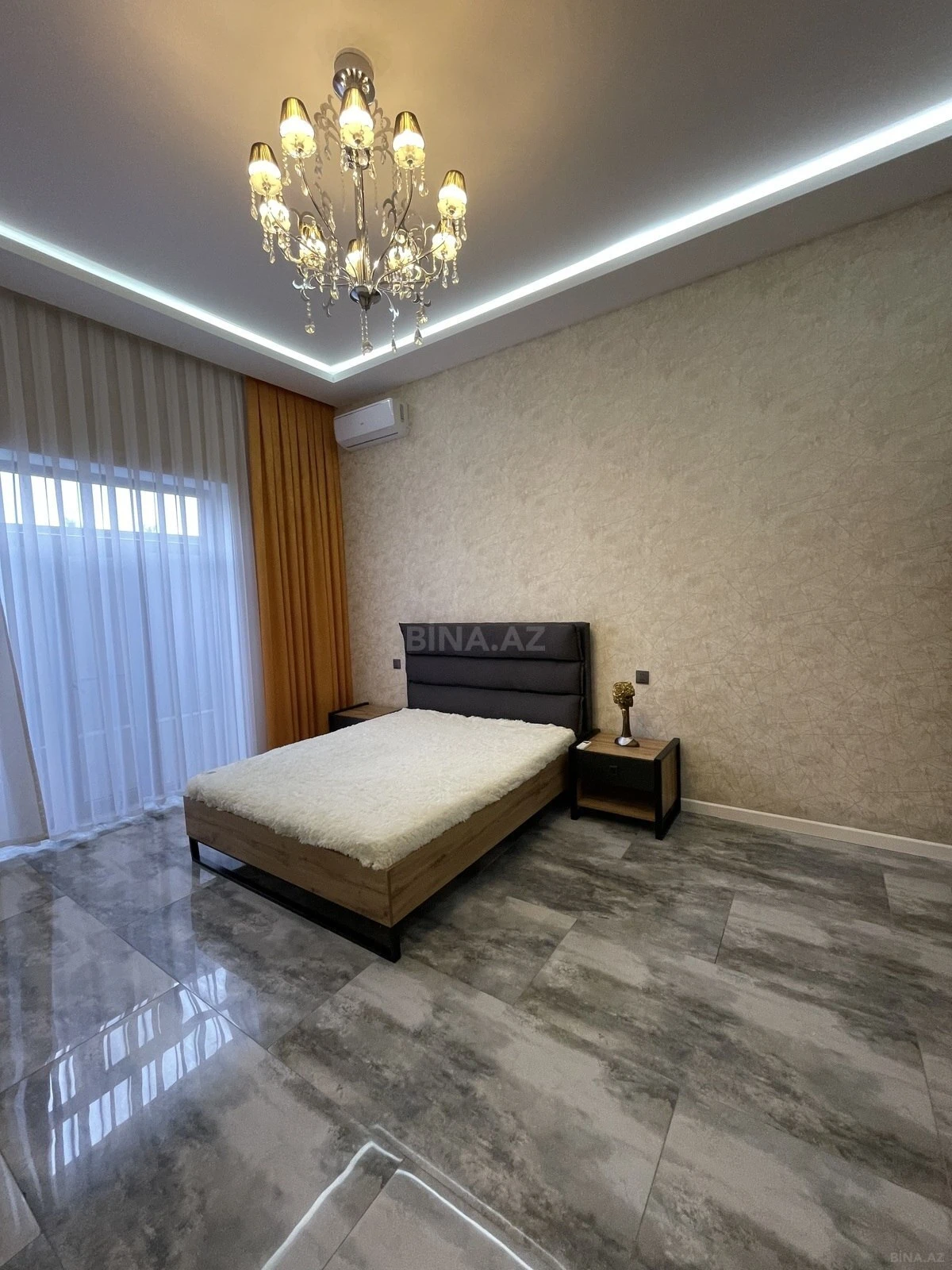 Kirayə verilir 4 otaqlı həyət evi 250 m²