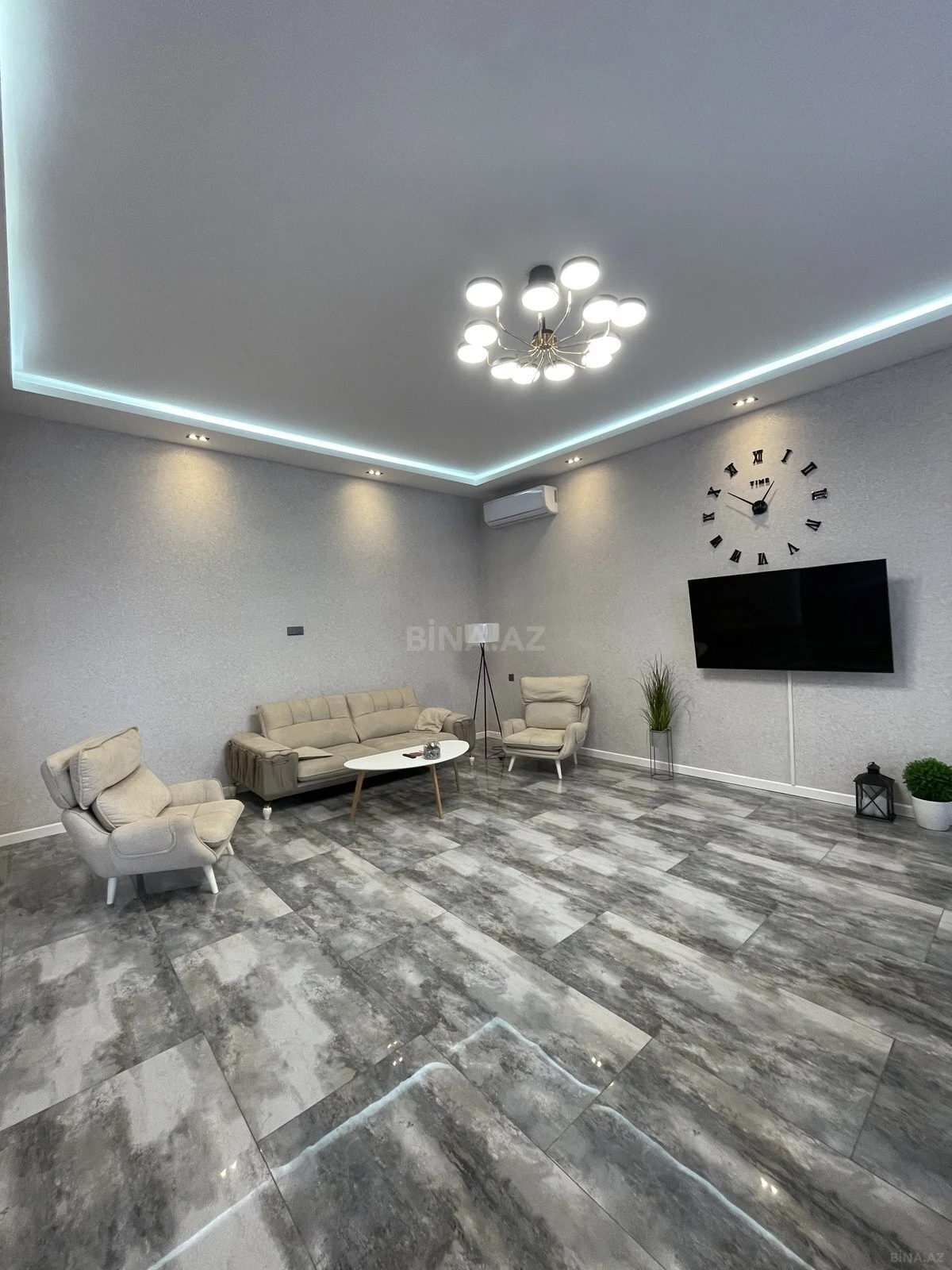 Kirayə verilir 4 otaqlı həyət evi 250 m²