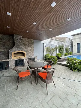 Kirayə verilir 4 otaqlı həyət evi 250 m²