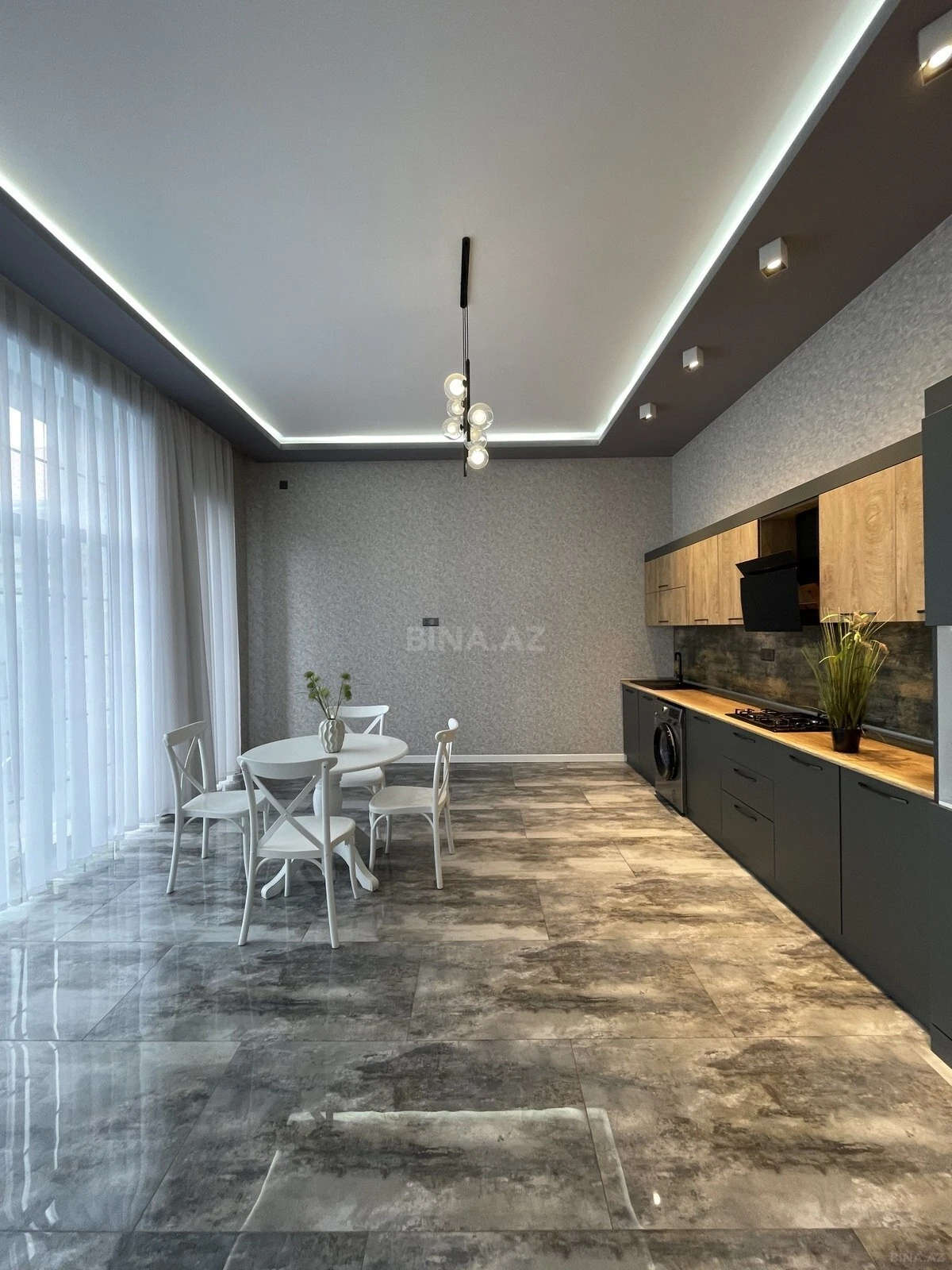 Kirayə verilir 4 otaqlı həyət evi 250 m²