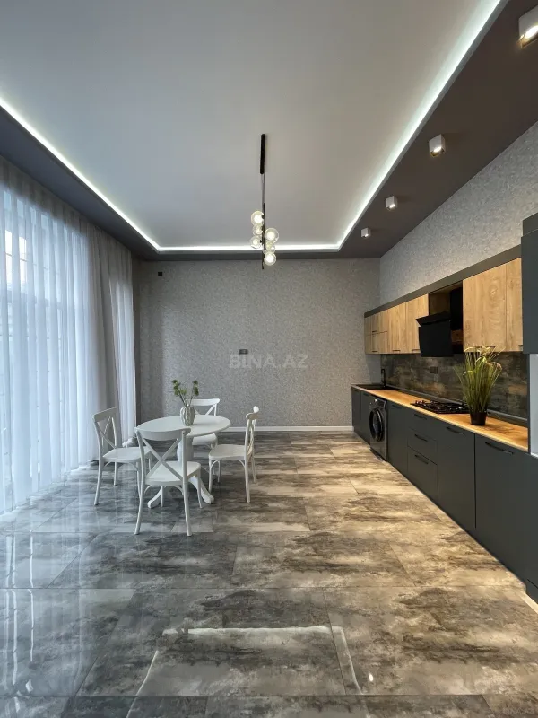 Kirayə verilir 4 otaqlı həyət evi 250 m²