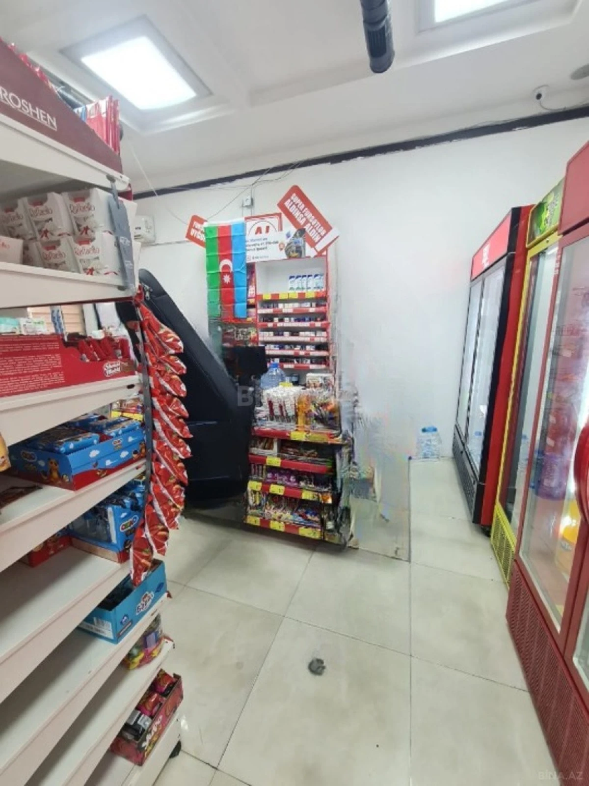 Satılır obyekt 200 m²