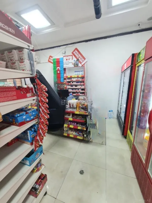 Satılır obyekt 200 m²